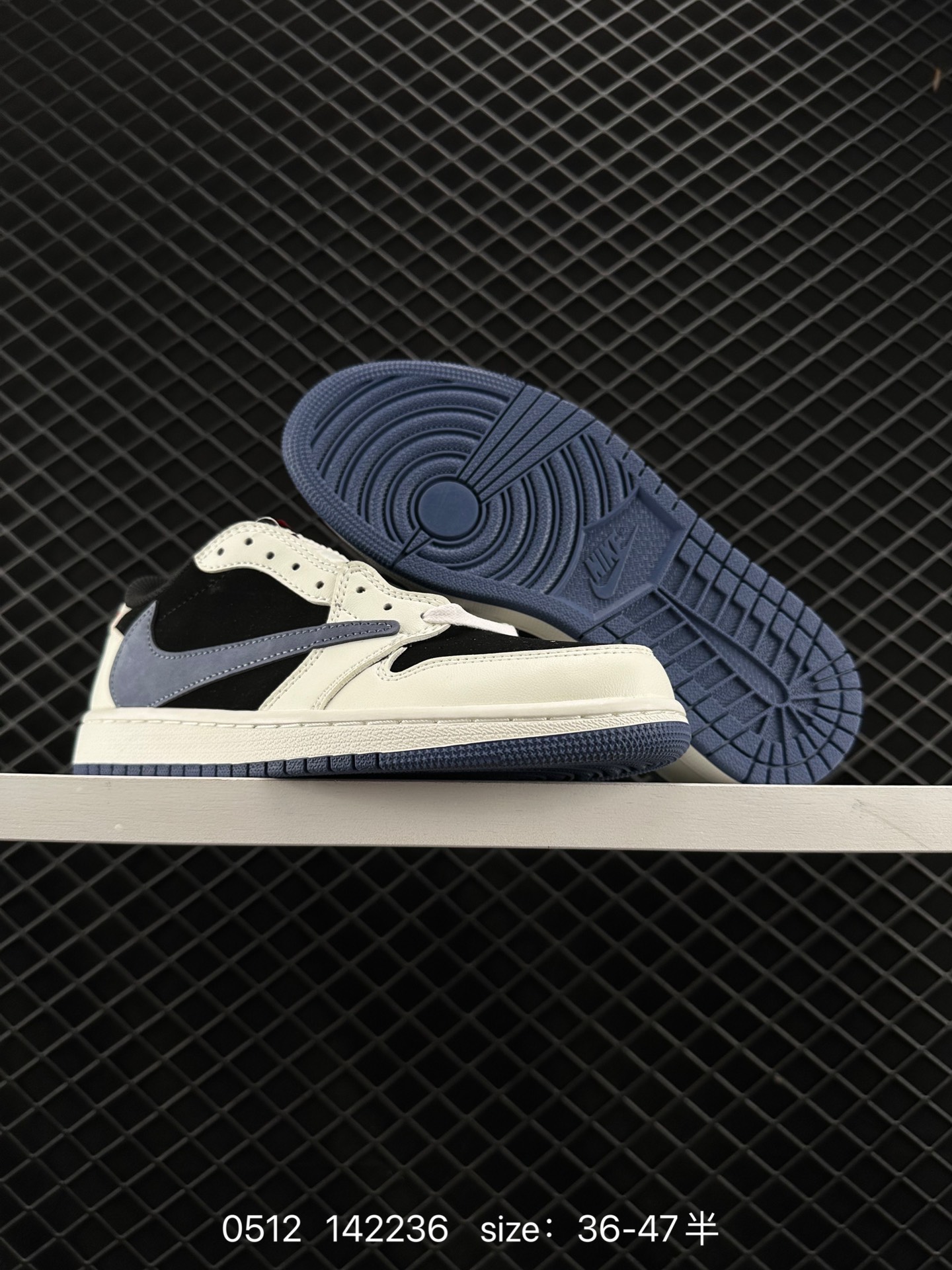 Travis Scott x Air Jordan 1 ” Reverse Mocha “